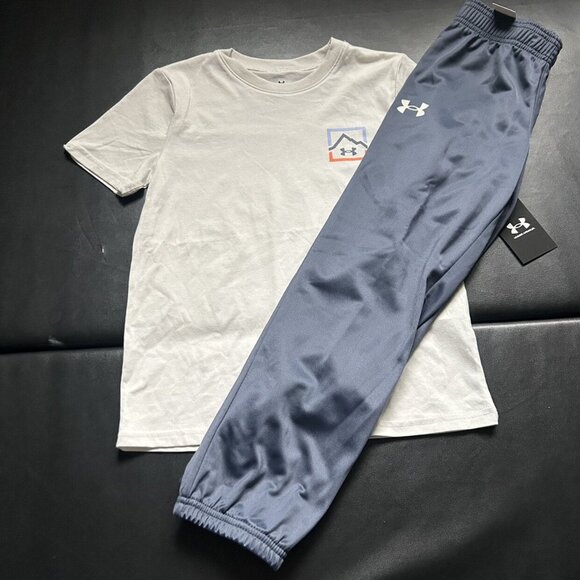 NWT Under Armour Athletic Set Boys Youth Size Medium